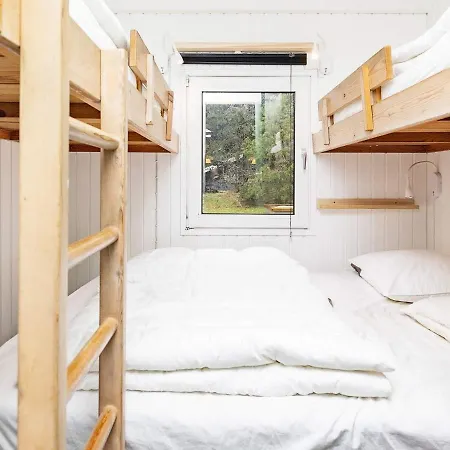 12 Person In Holiday home