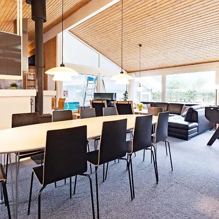 12 Person In Vakantiehuis *
